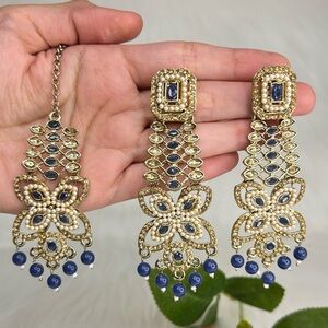 Elegant Navy Blue and Gold Ad Stone Earrings